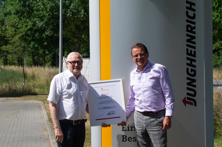 Gemeinsam für Jugendliche an der Bergstraße – Jungheinrich Bensheim ist neuer Stifter der Strahlemann-Stiftung