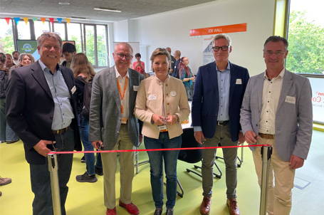 Den Berufsorientierungsbereich auf ein professionelles und nachhaltiges Fundament stellen – die Strahlemann® Talent Company an der Carl-Benz-Gesamtschule in Wörth ist eröffnet