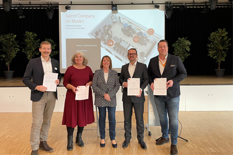 Weichenstellung für die Zukunft – die Gesamtschule Saarn in Mülheim an der Ruhr erhält eine Strahlemann® Talent Company